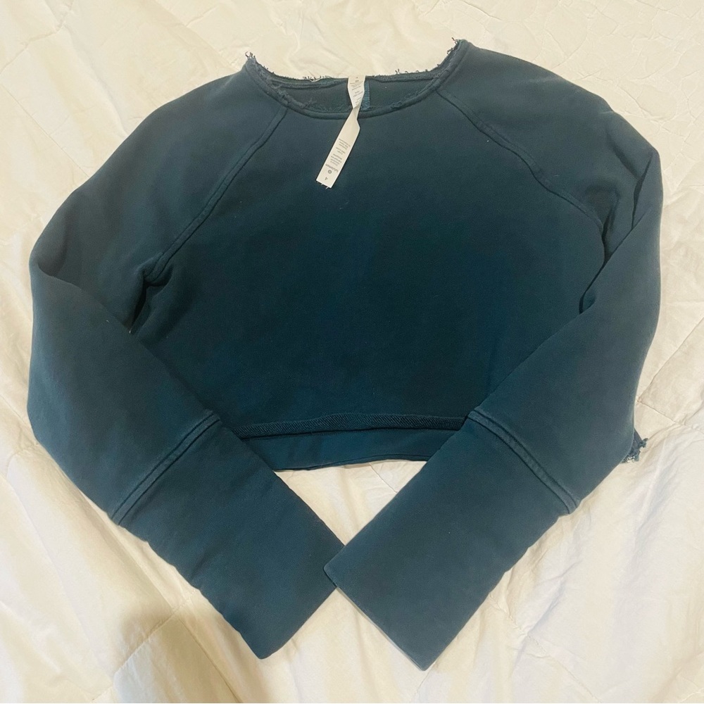 Lululemon crop top